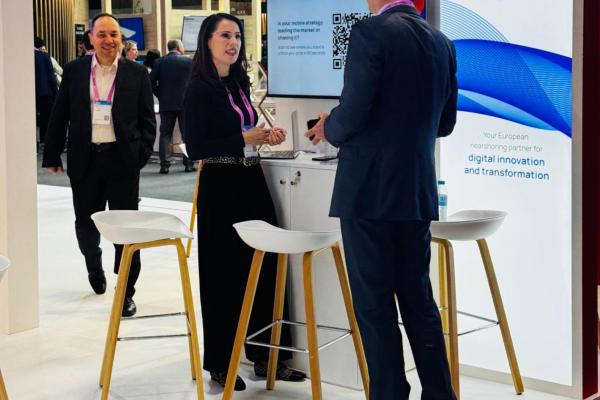 Standul România IT la MWC 2026 - Fotografii