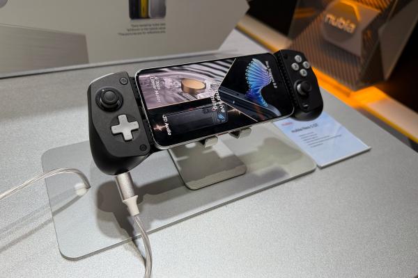 MWC 2026: Am pus mâna pe telefonul de gaming de 399 euro - Nubia Neo 5 GT