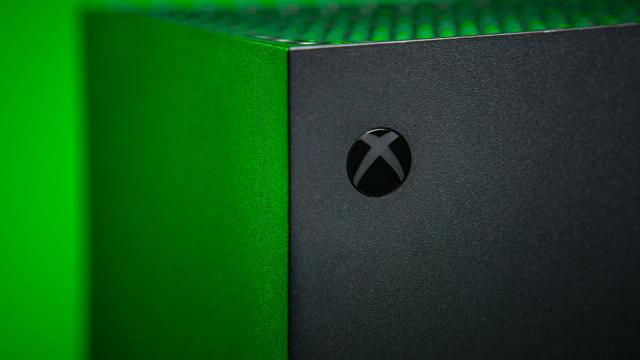 <b>Microsoft dezvoltă „Project Helix”; Noua generație Xbox va rula jocuri pentru PC</b>Microsoft pregătește o nouă generație de consolă Xbox, cunoscută momentan sub numele de cod Project Helix. Conform informațiilor ajunse pe web, pare că vorbim despre o schimbare importantă în modul în care vor funcționa consolele de jocuri