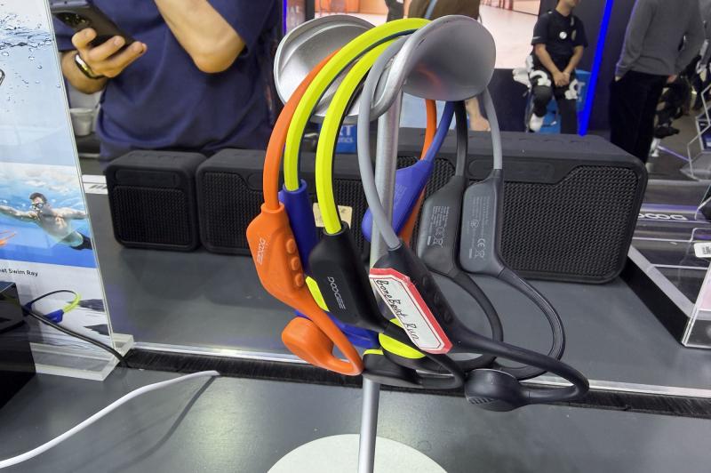 DOOGEE Bone Air Swim - Fotografii MWC 2026: Photo 05.03.2026, 12 33 57.jpg