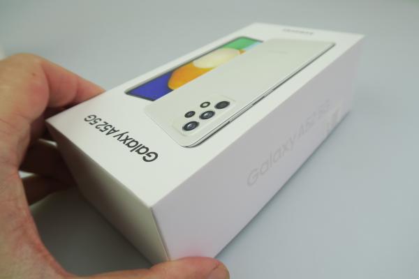Samsung Galaxy A52 5G - Unboxing
