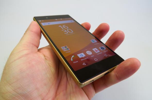 Sony Xperia Z5 - Galerie foto Mobilissimo.ro: Sony-Xperia-Z5_065.JPG