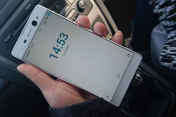 Sony Xperia C6 Ultra apare în fotografii hands-on; phablet de 6 inch cu senzor selfie generos