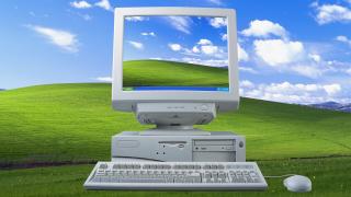 Microsoft marca pe 24 august 2001 finalizarea Windows XP – după 25 de ani, „Bliss”, sunetul de startup și interfața albastră rămân simboluri ale erei PC