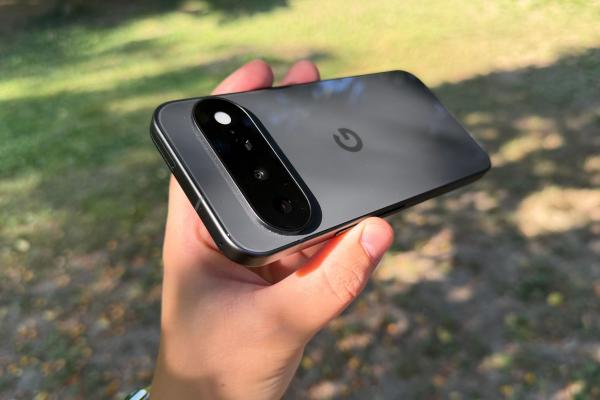 Google Pixel 11: Cameră cu upgrade hardware binevenit, culori naturale, dar cu provocări pe timp de noapte