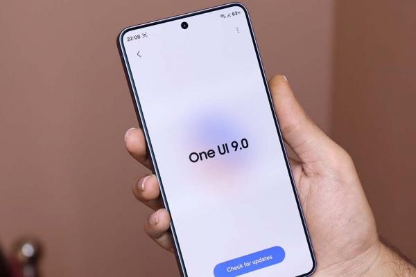 One UI 9 aduce toate apelurile într-un singur loc: WhatsApp și Google Meet apar acum în aplicația Phone