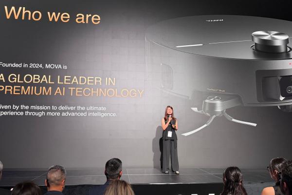 Mova a venit în România cu gadget-uri pentru animale de companie, aspiratoare cu 40.000 Pascali putere, căşti TWS