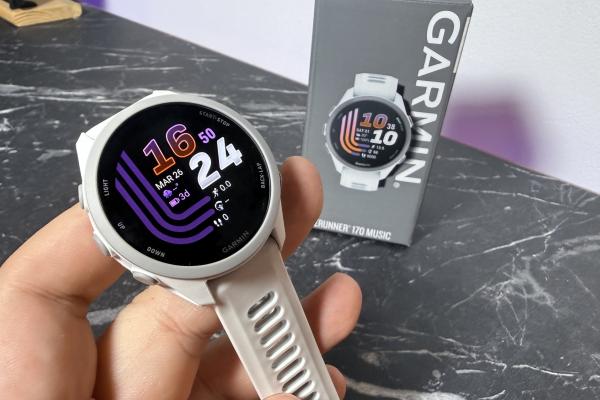 Garmin Forerunner 170 Music - Unboxing