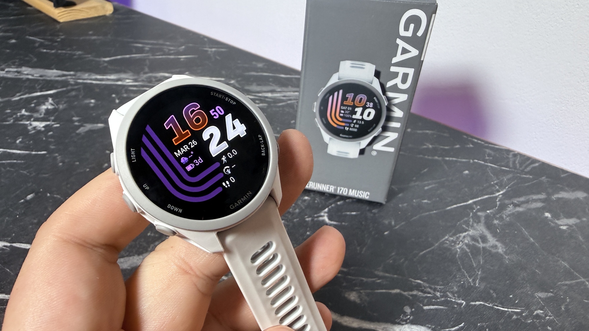 Garmin Forerunner 170 Music - Unboxing (galerie)