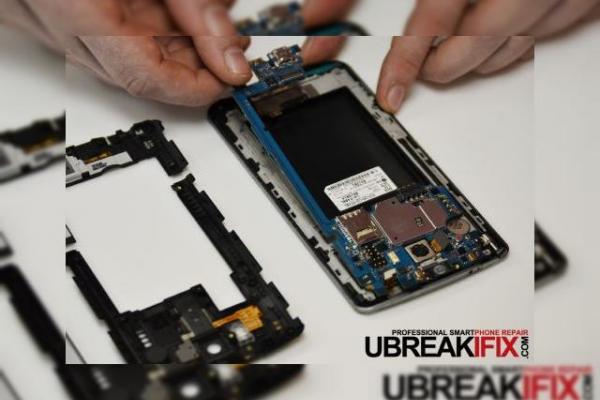 LG G3 disecat imediat după lansare, se dovedește a fi ușor de reparat