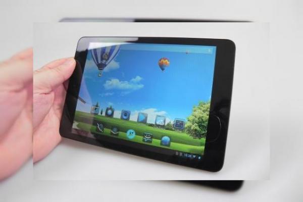 Allview Viva D8 Review + Concurs: tabletă 3G cu apelare telefonică și funcții multimedia atractive (Video)