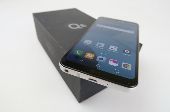 LG Q6 - Unboxing: LG-Q6_037.JPG