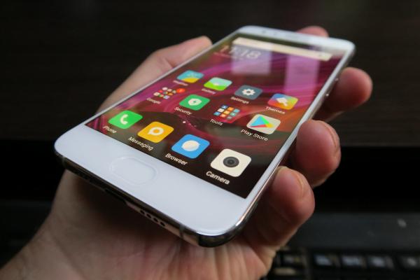 Xiaomi Mi 6: Design compact, solid, elegant