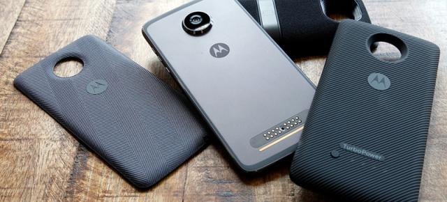 Preț și disponibilitate Motorola Moto Z2 Play în România
