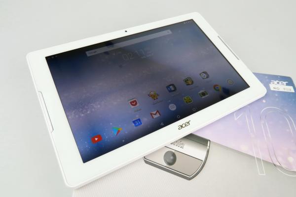Acer Iconia One 10 (B3-A30) Unboxing: tabletă accesibilă cu Android Marshmallow, multiple accesorii de încărcare (Video)