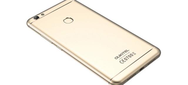 Phablet-ul Oukitel U15s cu 4 GB RAM costă doar 599 lei pe iHunt.ro, același preț practicat în China; retailerul organizează o lichidare de stoc!