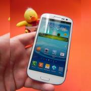 Review Samsung Galaxy S III - smartphone quad core cu funcții atractive, asistent virtual inutil, design alunecos (Video)