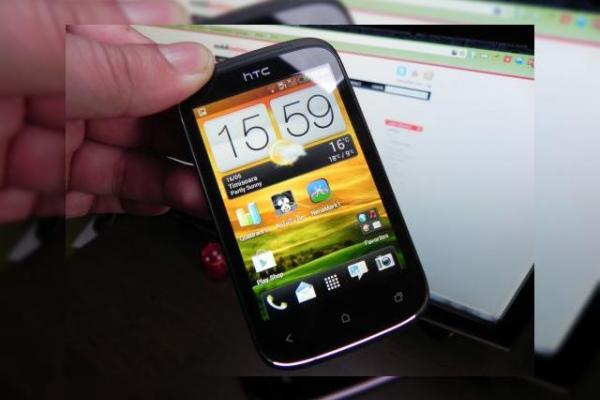 Telefoane single core cu Android 4.0 Ice Cream Sandwich