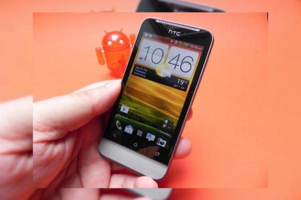 Review HTC One V - mai mult decât o bărbie curbată și hardware midrange (Video)