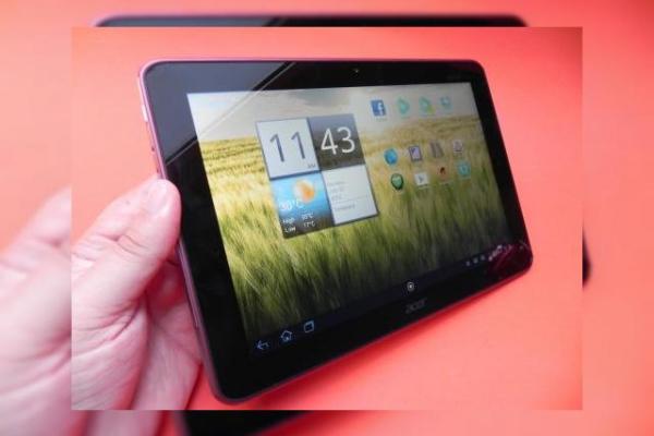 Review Acer Iconia Tab A200 - tabletă Tegra 2 roșie ca un Ferrari, nu la fel de rapidă (Video)