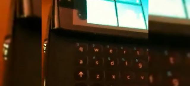 Sony Ericsson Jolie cu Windows Phone și tastatură qwerty - doar prototip (video)