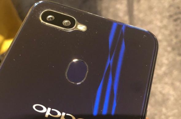 OPPO F9 - Leak: oppo-F9-c.jpg