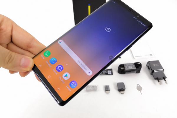 Samsung Galaxy Note 9 (Exynos 9810) - Unboxing