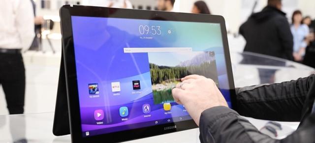 Samsung nu renunță la ideea unei tablete gigant; Pregătește modelul Galaxy View 2 cu diagonală de 17.5 inch