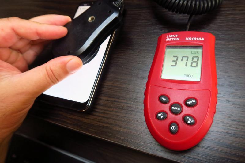 Luminozitate ecran Xiaomi Pocophone F1: Xiaomi-Pocophone-F1-Test-luminozitate_003.JPG