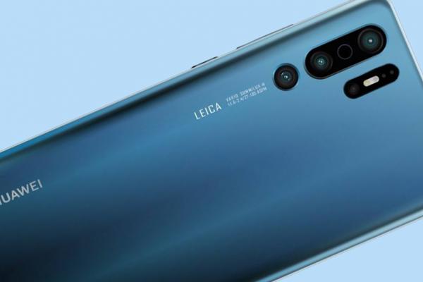 Huawei P30 Pro apare în cele mai credibile imagini de până acum; Are 3 camere în spate, zoom 10x şi breton mai mic