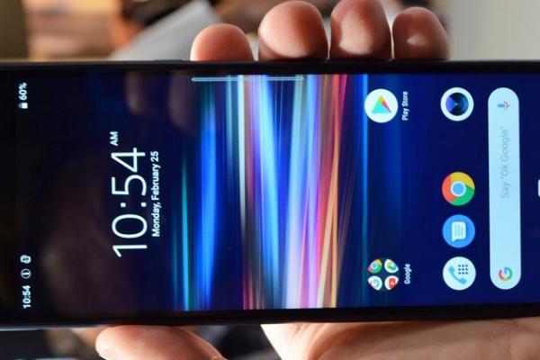 MWC 2019: Sony Xperia 10 - Prezentare hands-on a telefonului midrange prin definiţie, acum cu ecran cinematic (Video)