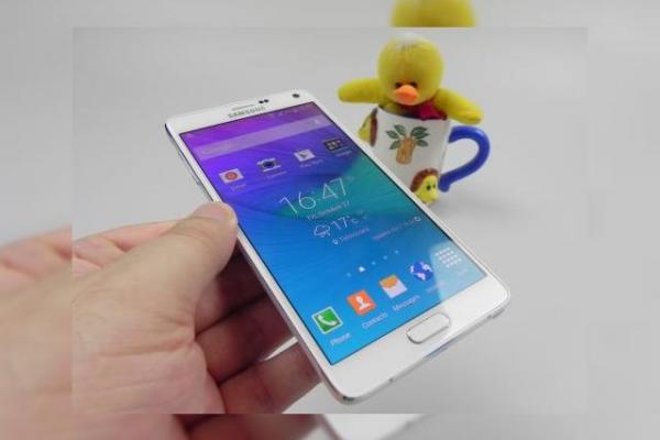Samsung Galaxy Note 4 Review: Încărcare rapidă, camera excelentă, design actualizat și câteva mici slăbiciuni (Video)