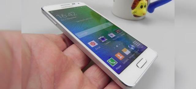 Samsung Galaxy Alpha Review: "terminatorul" Samsung trece la metale ușoare, are și aspecte nefinisate (Video)