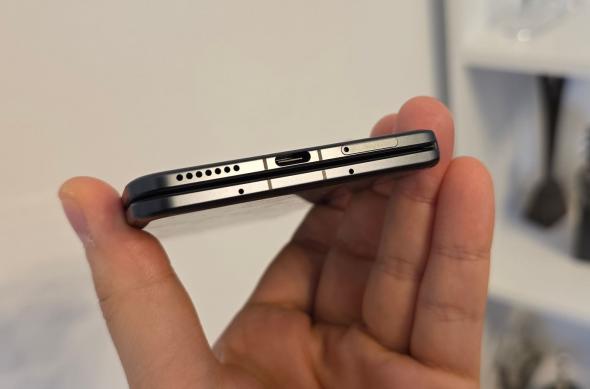 Honor Magic V5 - Fotografii hands-on: Honor-Magic-V5_004.jpg