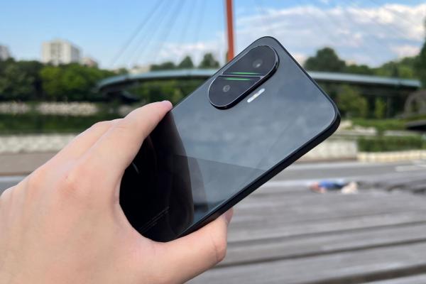 POCO F7 review detaliat în limba română (evaluare Mobilissimo)