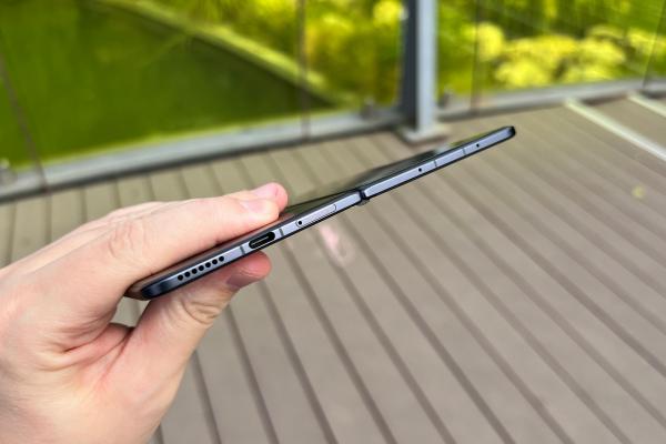 Honor Magic V5: Design-ul recordurilor în zona de pliabile, cu AI implicat în procesul de producție