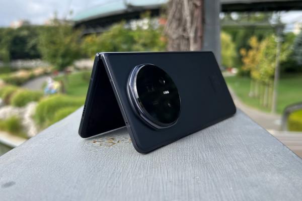 Honor Magic V5: Benchmark-uri de loc 3 în topul pliabilelor testate, cu Snapdragon 8 Elite la posturi