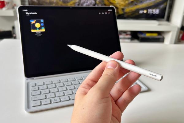 HUAWEI MatePad 11.5 (2025) PaperMatte: HarmonyOS este despre productivitate, multitasking și creativitate - M-Pencil, Notes și GoPaint