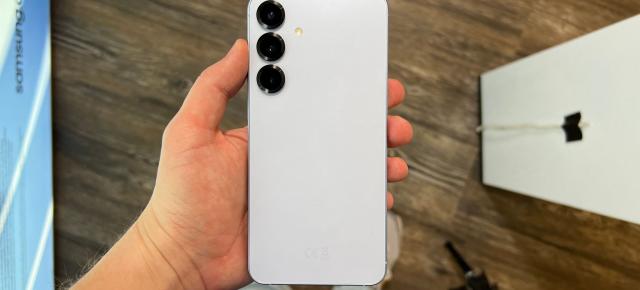 Samsung Galaxy S26 Pro apare iarăși menționat online, de această dată certificat de GSMA