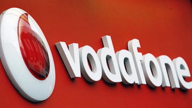 <b>Vodafone propune un abonament de nerefuzat: 25 lei cu resurse NELIMITATE; Iată condiţiile</b>Vodafone România propune la fix pentru ultima lună de vară o ofertă de nerefuzat. E vorba despre un abonament ce oferă totul NELIMITAT la doar 25 de lei pe lună. În ce condiţii aflaţi mai jos.