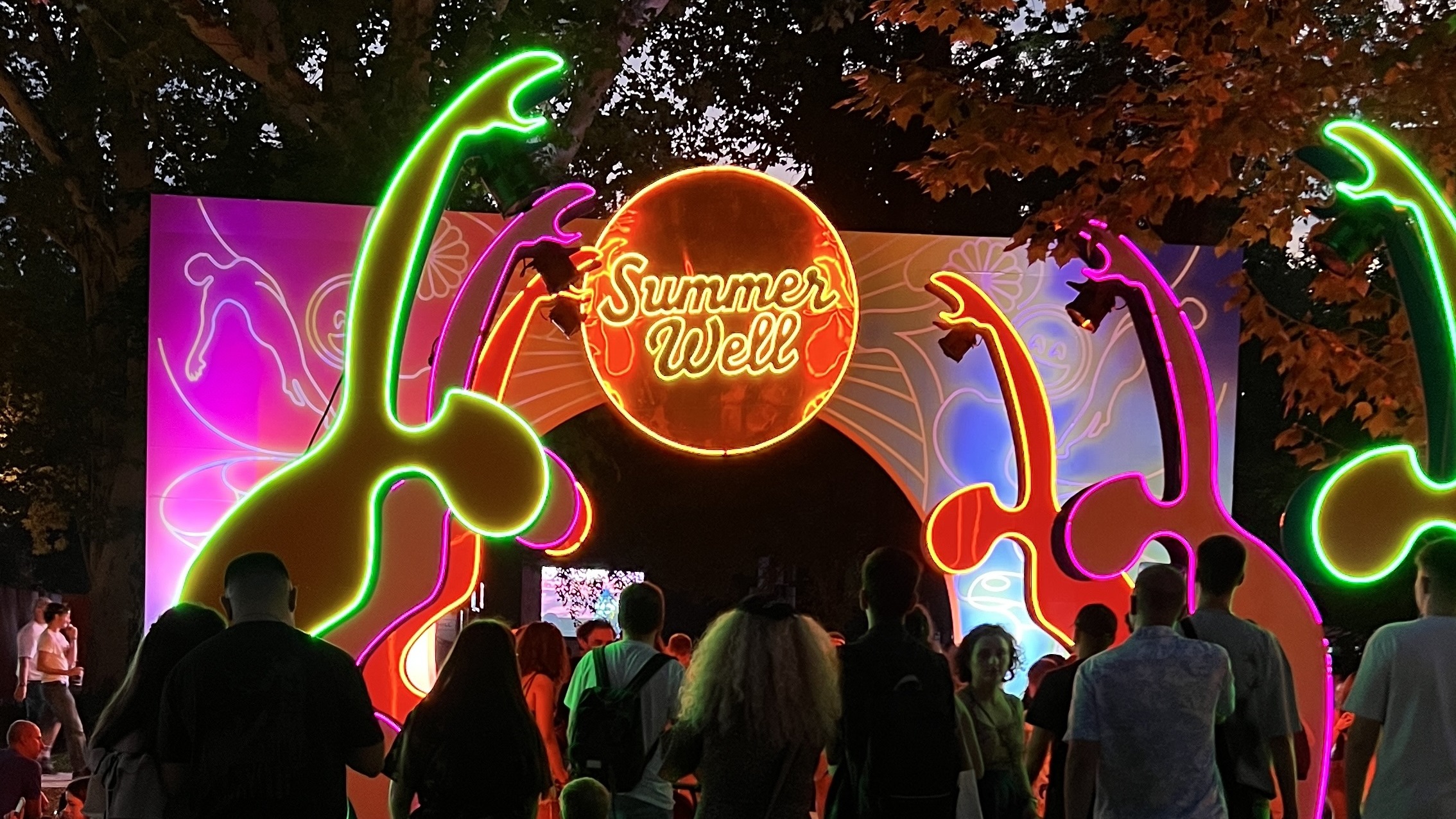 Muzica din reclamele Orange se va auzi live la Summer Well acolo unde vin cei de la Banner; Ce experiențe de festival și ce concursuri a pregătit operatorul?