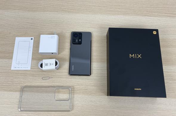 Xiaomi Mix 4 - Unboxing: Xiaomi_Mix4_U_83.jpg