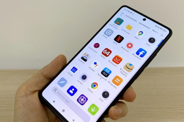 Xiaomi 11T Pro: Display CINEMAGIC de smart TV de buzunar