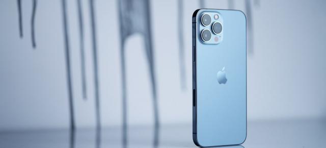 iPhone 13 Pro Max suportă încărcare până la 27W, iPhone 13 Pro rămâne la 23W; În cât timp se încarcă?