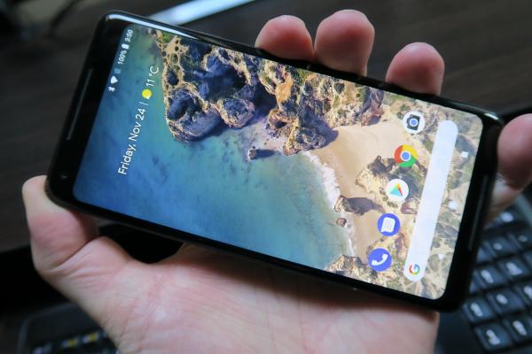 Google Pixel 2 XL: Multimedia cu surround şi stereo pe bune