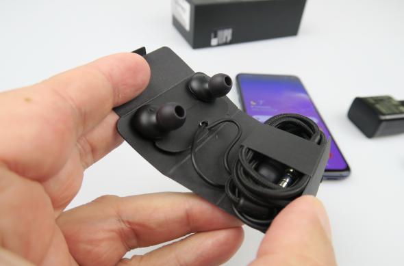 Putere volum Samsung Galaxy S10e: Samsung-Galaxy-S10e_016.JPG