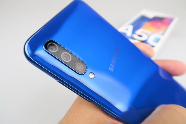 Preț și disponibilitate Samsung Galaxy A50 în România