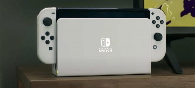 Preț și disponibilitate Nintendo Switch OLED în România