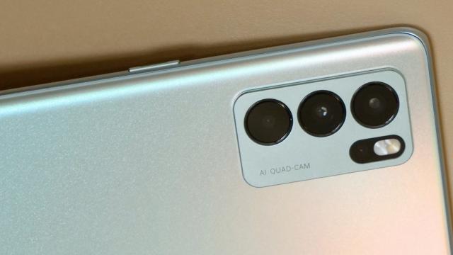 <b>OPPO Reno7 Pro ar urma să sosească cu un senzor foto flagship - Sony IMX766, de 50 de megapixeli</b>Seria de telefoane OPPO Reno6 tocmai ce a ajuns în Europa, fiind compusă din două modele (Reno6 5G și Reno6 Pro). Totuși, aflăm că deja se află în dezvoltarea smartphone-uri succesoare pentru acestea, iar în plin plan s-ar afla OPPO Reno7 Pro