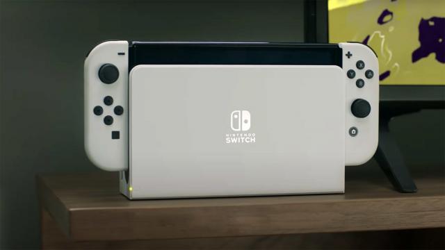 <b>Preț și disponibilitate Nintendo Switch OLED în România</b>Dacă PlayStation 5 nu este consola ideală pentru tine și nici Xbox Series S/X nu ți-a atras atenția, atunci poate că Nintendo Switch OLED este ceea ce îți dorești. Această consolă hibrid era anunțată 

